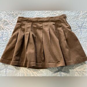 Hesperus size large junior pleated skirt